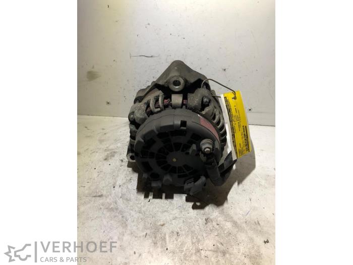 Alternator van een SsangYong Rodius 2.7 270 Xdi 20V 4x2 2006