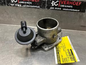 Gebruikte Gasklephuis Hyundai Elantra III 2.0 CRDi 16V Prijs € 30,00 Margeregeling aangeboden door Verhoef Cars & Parts