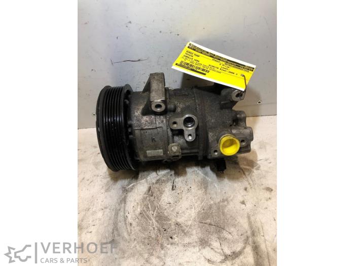 Gebruikte Aircopomp Toyota Corolla Verso (R10/11) 2.2 D-4D 16V Prijs € 100,00 Margeregeling aangeboden door Verhoef Cars & Parts
