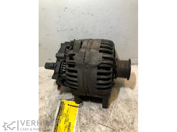 Gebruikte Dynamo Nissan Interstar (X70) 2.5 dCi 16V 120 Prijs op aanvraag aangeboden door Verhoef Cars & Parts