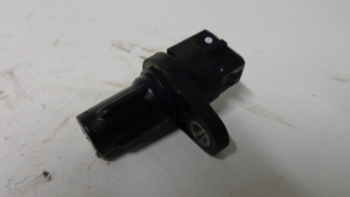 Gebruikte Nokkenas Sensor Kia Rio II (DE) 1.4 16V Prijs op aanvraag aangeboden door Verhoef Cars & Parts