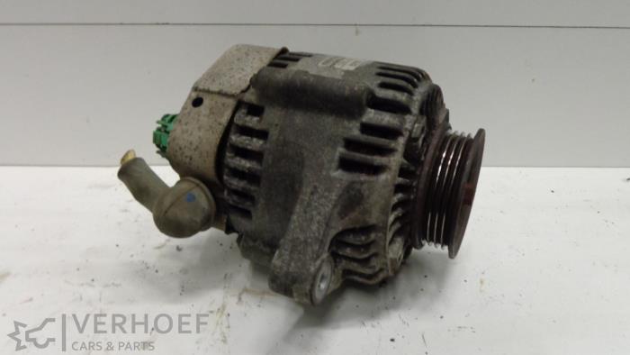Gebruikte Dynamo Honda CR-V (RD1/3) 2.0i 16V VTEC Prijs € 50,00 Margeregeling aangeboden door Verhoef Cars & Parts