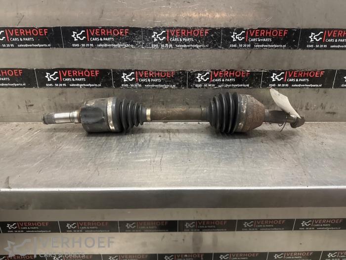 Gebruikte Steekas links-voor Chevrolet Captiva (C100) 3.2 V6 24V 4x4 Prijs € 50,00 Margeregeling aangeboden door Verhoef Cars & Parts