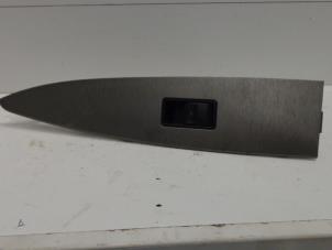 Gebruikte Schakelaar Elektrisch Raam Toyota Avensis Wagon (T27) 2.2 16V D-4D-F 150 Prijs op aanvraag aangeboden door Verhoef Cars & Parts