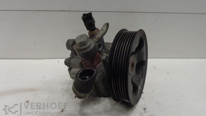 Gebruikte Servopomp Toyota Avensis Wagon (T25/B1E) 2.4 16V VVT-i D4 Prijs op aanvraag aangeboden door Verhoef Cars & Parts