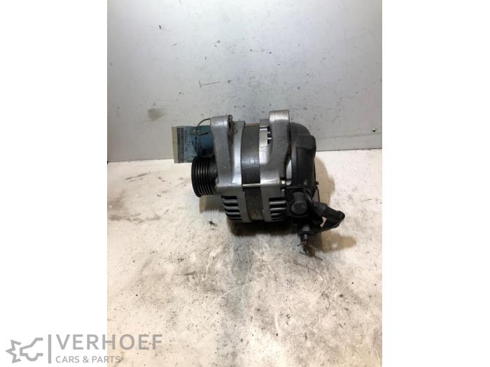 Gebruikte Dynamo Volvo S40 (MS) 2.0 D 16V Prijs € 90,00 Margeregeling aangeboden door Verhoef Cars & Parts