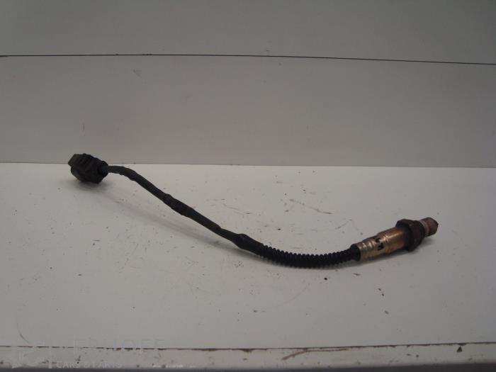 Gebruikte Lambda Sonde Kia Cerato 1.6 16V Prijs € 20,00 Margeregeling aangeboden door Verhoef Cars & Parts