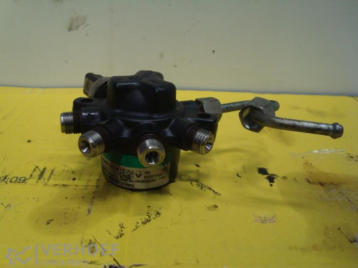 Gebruikte Brandstofverdeler Nissan Kubistar (F10) 1.5 dCi 60 Prijs € 65,00 Margeregeling aangeboden door Verhoef Cars & Parts