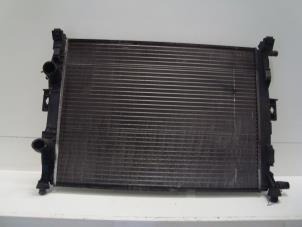 Gebruikte Radiateur Renault Megane II (BM/CM) 1.6 16V Prijs op aanvraag aangeboden door Verhoef Cars & Parts