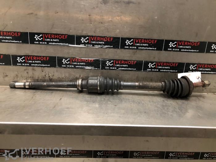 Gebruikte Steekas rechts-voor Peugeot 206 (2A/C/H/J/S) 1.4 HDi Prijs op aanvraag aangeboden door Verhoef Cars & Parts