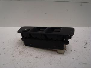 Gebruikte Schakelblok ruiten Subaru Forester (SF) 2.0 16V X Prijs op aanvraag aangeboden door Verhoef Cars & Parts