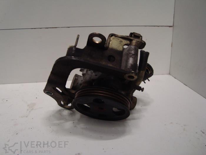 Gebruikte Pomp Servo Daihatsu Move (L9) 1.0 12V Prijs € 50,00 Margeregeling aangeboden door Verhoef Cars & Parts
