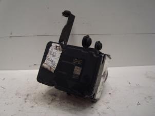 Gebruikte ABS Pomp Ford Focus 3 Wagon 1.6 TDCi ECOnetic Prijs € 150,00 Margeregeling aangeboden door Verhoef Cars & Parts