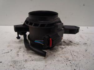 Gebruikte Luchthoeveelheidsmeter Ford Focus 3 Wagon 1.6 TDCi ECOnetic Prijs € 25,00 Margeregeling aangeboden door Verhoef Cars & Parts