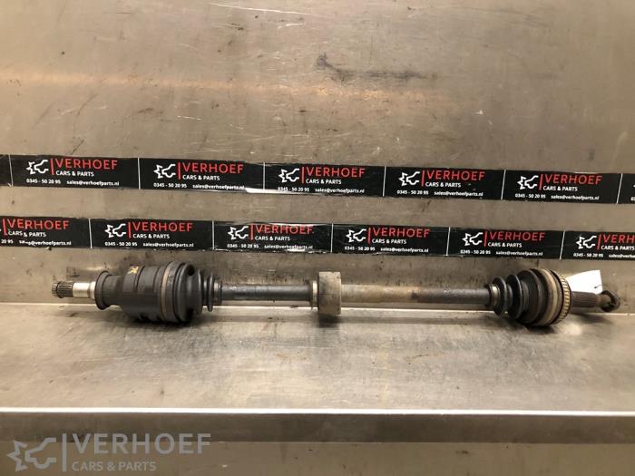 Gebruikte Aandrijfas rechts-voor Toyota Corolla (E11) 2.0 D Prijs op aanvraag aangeboden door Verhoef Cars & Parts