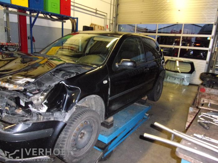 Gebruikte Steekas links-voor Volkswagen Golf IV (1J1) 2.0 Prijs € 40,00 Margeregeling aangeboden door Verhoef Cars & Parts
