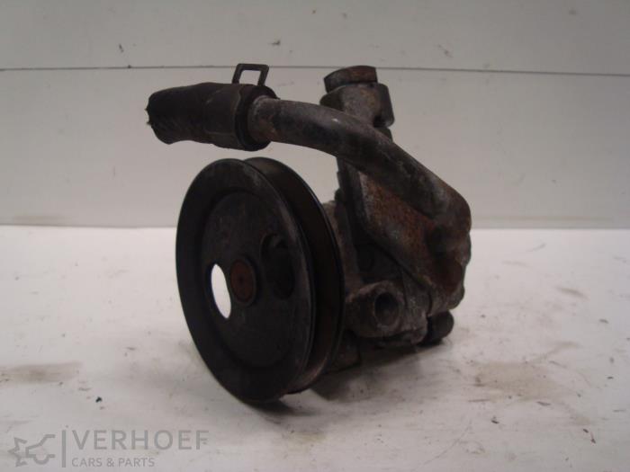 Gebruikte Pomp Servo Hyundai Getz 1.6i 16V Prijs op aanvraag aangeboden door Verhoef Cars & Parts