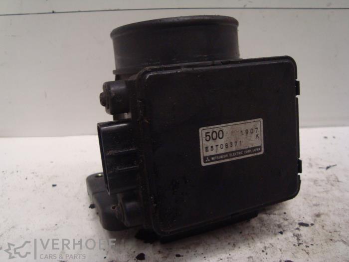 Gebruikte Luchthoeveelheidsmeter Mitsubishi Carisma 1.6i 16V Prijs op aanvraag aangeboden door Verhoef Cars & Parts