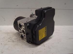 Gebruikte ABS Pomp Lexus IS (E2) 250 2.5 V6 24V Prijs € 200,00 Margeregeling aangeboden door Verhoef Cars & Parts