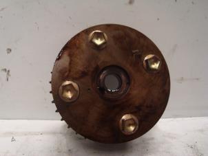 Gebruikte Nokkenas Tandwiel Toyota Avensis (T22) 1.8 16V VVT-i Prijs € 75,00 Margeregeling aangeboden door Verhoef Cars & Parts