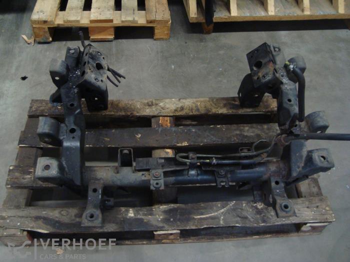 Gebruikte Subframe Mitsubishi Pajero Hardtop (V6/7) 3.2 DI-D 16V Prijs op aanvraag aangeboden door Verhoef Cars & Parts