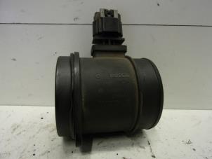 Gebruikte Luchthoeveelheidsmeter Chevrolet Captiva (C100) 3.2 V6 24V 4x4 Prijs op aanvraag aangeboden door Verhoef Cars & Parts