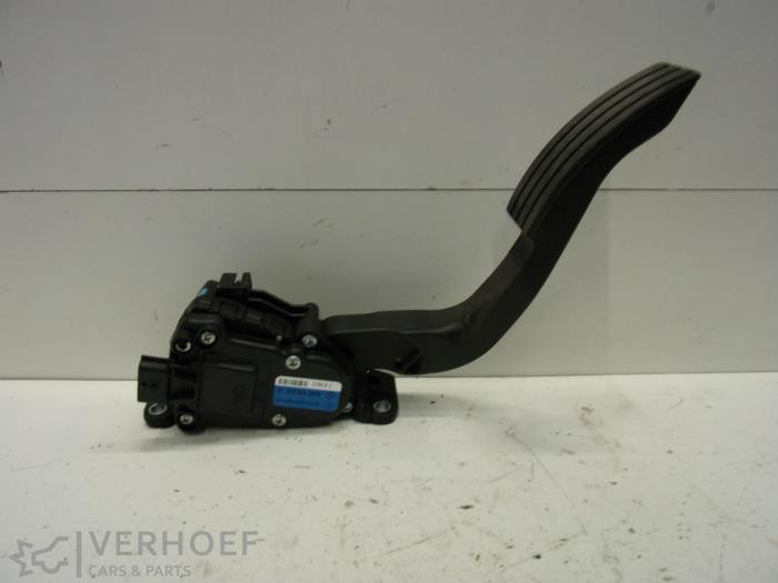 Gebruikte Gaspedaalpositie Sensor Renault Twingo II (CN) 1.2 16V LEV Prijs op aanvraag aangeboden door Verhoef Cars & Parts