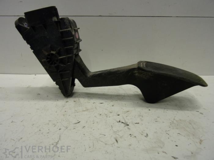 Gebruikte Sensor Gaspedaalpositie Toyota Land Cruiser (J12) 3.0 D-4D 16V Prijs € 100,00 Margeregeling aangeboden door Verhoef Cars & Parts