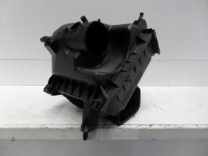 Gebruikte Luchtfilterhuis Lexus RX (L2) 450h V6 24V VVT-i 4x4 Prijs op aanvraag aangeboden door Verhoef Cars & Parts