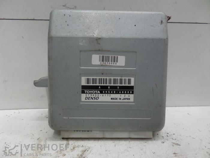 Gebruikte ABS Computer Toyota Land Cruiser 100 (J10) 4.2 TDI 100 24V Prijs € 75,00 Margeregeling aangeboden door Verhoef Cars & Parts
