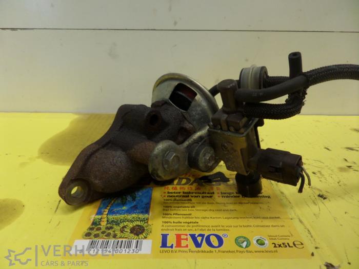 Gebruikte EGR Klep Toyota Avensis (T22) 2.0 D-4D 16V Prijs € 75,00 Margeregeling aangeboden door Verhoef Cars & Parts