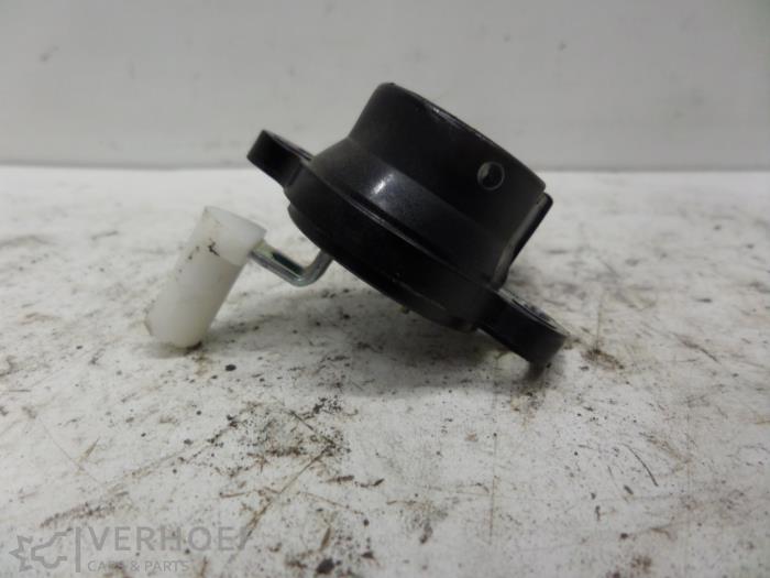Gebruikte Gaspedaalpositie Sensor Toyota Corolla (E12) 1.6 16V VVT-i Prijs € 30,00 Margeregeling aangeboden door Verhoef Cars & Parts