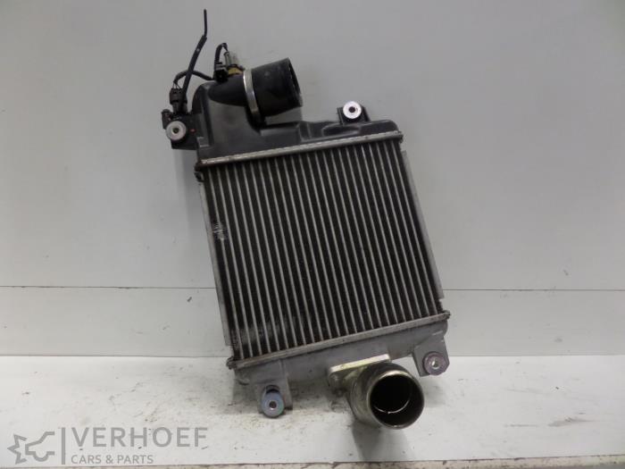 Gebruikte Intercooler Toyota Hilux IV 2.5 D4-D 16V 4x4 Prijs op aanvraag aangeboden door Verhoef Cars & Parts