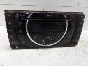 Gebruikte Radio CD Speler Toyota Hi-lux IV 2.5 D4-D 16V 4x4 Prijs € 242,00 Inclusief btw aangeboden door Verhoef Cars & Parts