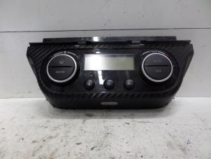 Gebruikte Chaufage Bedieningspaneel Suzuki Swift (ZA/ZC/ZD1/2/3/9) 1.6 Sport VVT 16V Prijs € 75,00 Margeregeling aangeboden door Verhoef Cars & Parts