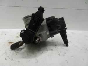 Gebruikte Gasklephuis Kia Picanto (BA) 1.0 12V Prijs € 40,00 Margeregeling aangeboden door Verhoef Cars & Parts