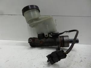 Gebruikte Hoofdremcilinder Daihatsu Terios (J1) 1.3 16V 4x4 Prijs op aanvraag aangeboden door Verhoef Cars & Parts