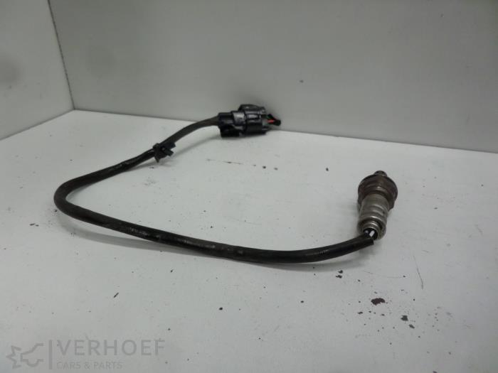 Gebruikte Lambda Sonde Kia Carens III (FG) 2.0i CVVT 16V Prijs € 20,00 Margeregeling aangeboden door Verhoef Cars & Parts