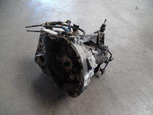 Gebruikte Versnellingsbak Dacia Logan MCV (KS) 1.6 16V Prijs op aanvraag aangeboden door Verhoef Cars & Parts