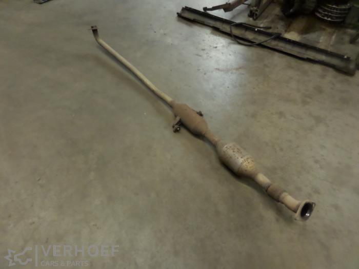Gebruikte Katalysator Toyota Corolla Verso (R10/11) 2.0 D-4D 16V Prijs € 150,00 Margeregeling aangeboden door Verhoef Cars & Parts