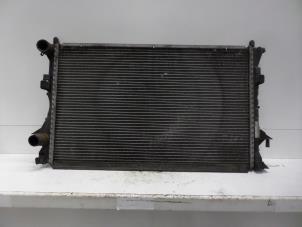 Gebruikte Radiateur Renault Espace (JK) 2.0 16V Turbo Prijs € 50,00 Margeregeling aangeboden door Verhoef Cars & Parts