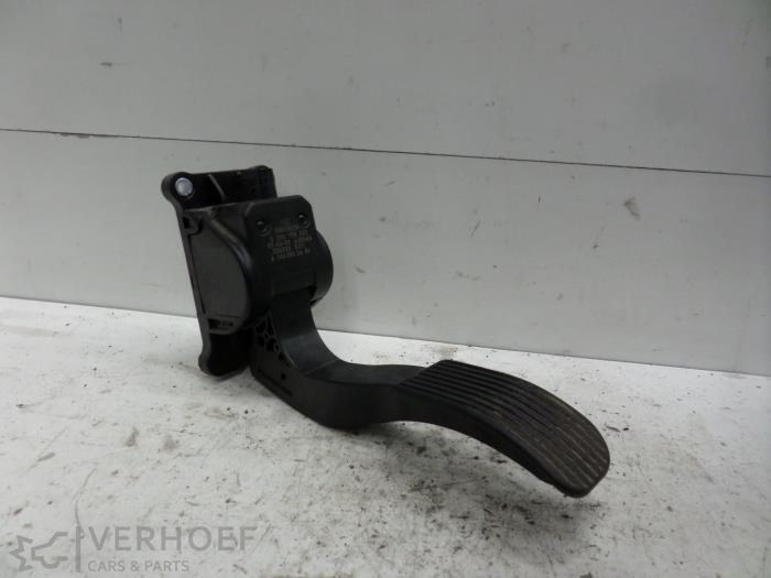Gebruikte Sensor Gaspedaalpositie Mercedes Vito (639.6) 2.2 111 CDI 16V Prijs € 90,75 Inclusief btw aangeboden door Verhoef Cars & Parts