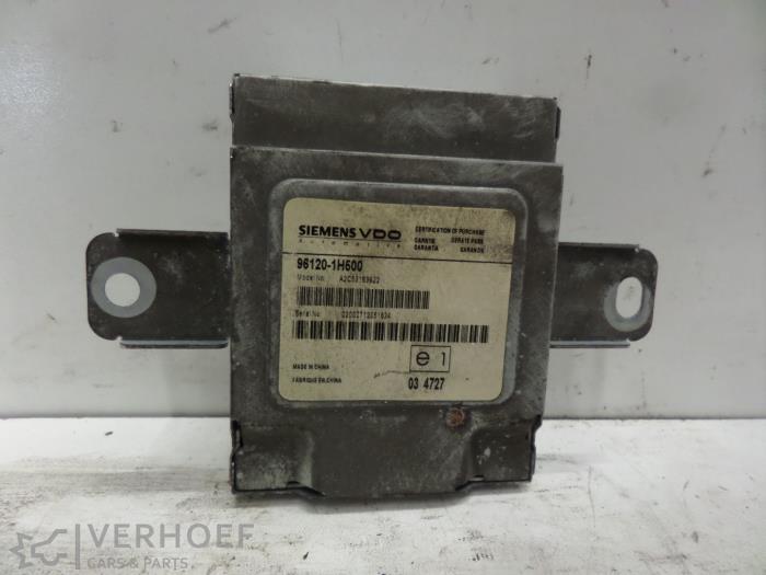 Gebruikte Computer Diversen Kia Cee'd Sporty Wagon (EDF) 1.6 16V Prijs € 45,00 Margeregeling aangeboden door Verhoef Cars & Parts