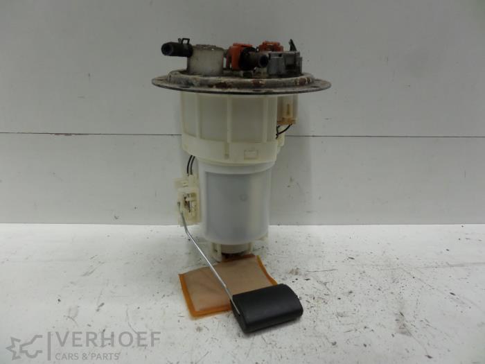 Gebruikte Benzinepomp Kia Rio II (DE) 1.4 16V Prijs € 40,00 Margeregeling aangeboden door Verhoef Cars & Parts