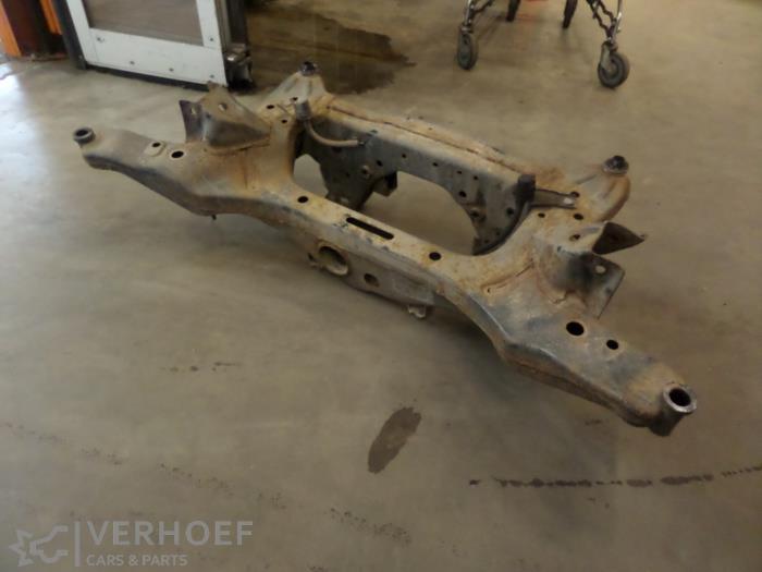 Gebruikte Subframe Nissan Qashqai (J10) 2.0 16V 4x4 Prijs € 200,00 Margeregeling aangeboden door Verhoef Cars & Parts