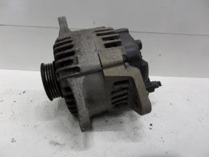 Gebruikte Dynamo Kia Sorento I (JC) 2.4 16V Prijs € 50,00 Margeregeling aangeboden door Verhoef Cars & Parts