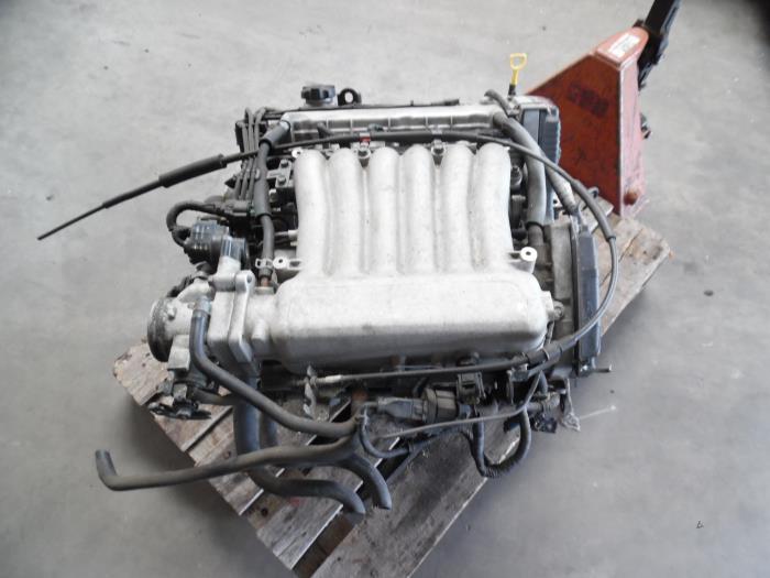 Motor van een Hyundai XG 2.5 V6 24V 2003