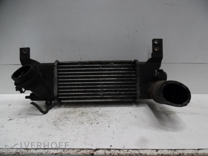 Gebruikte Intercooler Mazda 323 Fastbreak (BJ14) 2.0 DTiD 16V Prijs op aanvraag aangeboden door Verhoef Cars & Parts