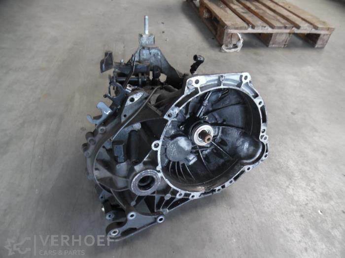Gebruikte Versnellingsbak Ford Focus 1 Wagon 1.8 TDCi 115 Prijs op aanvraag aangeboden door Verhoef Cars & Parts