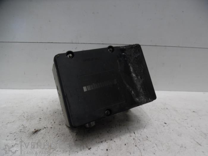Gebruikte ABS Pomp Nissan Navara (D40) 2.5 dCi 16V 4x4 Prijs € 150,00 Margeregeling aangeboden door Verhoef Cars & Parts